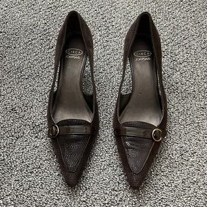 Circa Joan & David Brown Leather pump